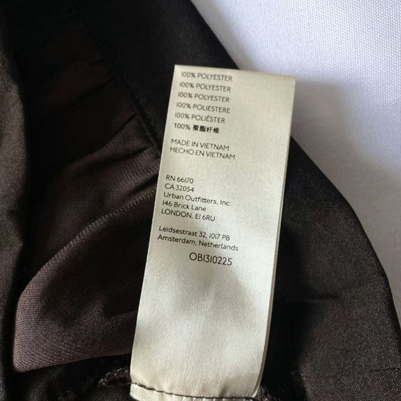 NWT FREE PEOPLE REMI MIDNIGHT BROWN SLEEVELESS SATIN CROP BOXY TOP - M - Picture 11 of 11